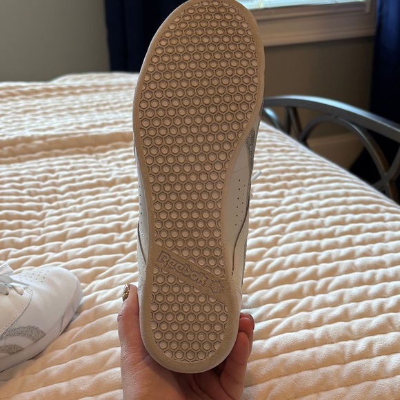 Reebok Freestyle Hi Tops  White and Silver Glitter - Picture 7 of 7